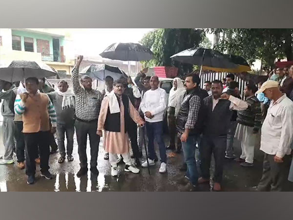 Visuals outside Lal Singh residence in J-K (Photo/ANI)