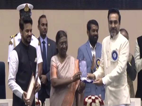 Union Minister Anurag Thakur, President Murmu, Pankaj Tripathi (ANI Photo)