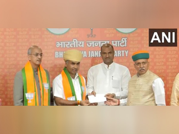 Vishvaraj Singh Mewar, Bhawani Singh Kalvi join BJP (Photo/ANI)