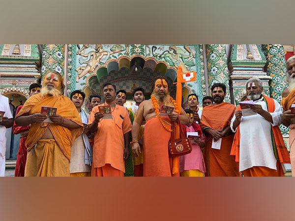 Collective recitation of Hanuman Chalisa held for Israel in Ayodhya (Image/ANI)