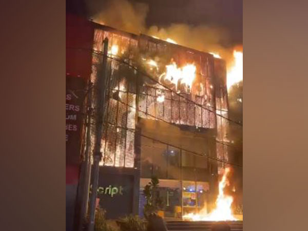 Fire breaks out at furniture showroom in West Delhi's Kirti Nagar (Photo/ANI)