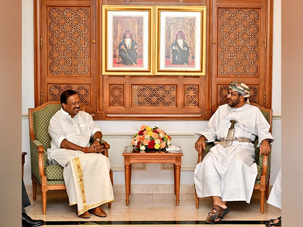 MoS V Muraleedharan and Oman's Minister of Economy Said Al Saqri (Photo Credits: X/@MOS_MEA)