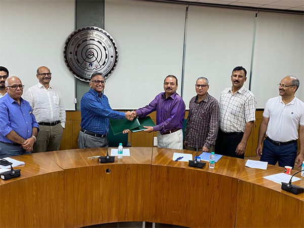 THDCIL, IIT-Delhi ink MoU to further research in green hydrogen, recycling, EVs (Photo/ANI)