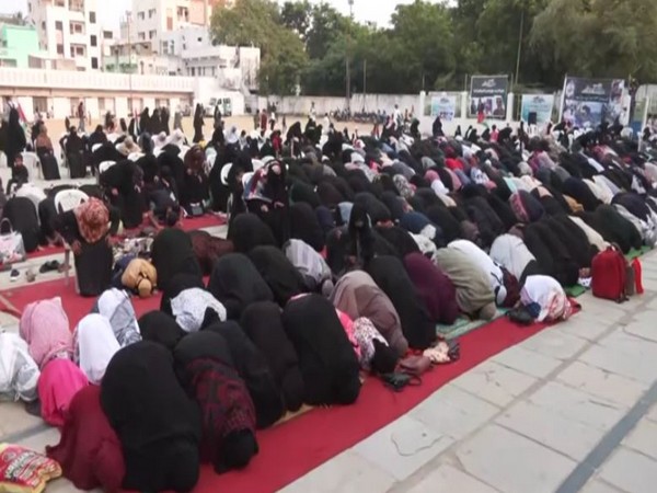 Women in Telangana back Palestine (Photo/ANI)