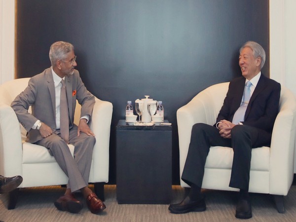 External Affairs Minister S Jaishankar with Singapore's Senior Minister Teo Chee Hean (Photo Credit: X/@DrSJaishankar)