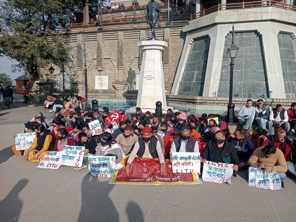 CITU stages protest against state Government in Shimla (Photo/ANI)