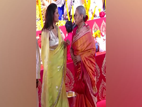 Jaya Bachchan and Kajol (Image: ANI)