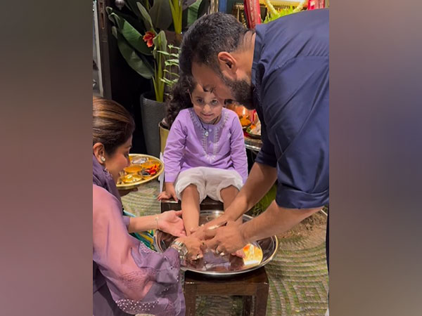 Shilpa Shetty with her husband Raj Kundra and daughter Samisha (Image source: Instagram)