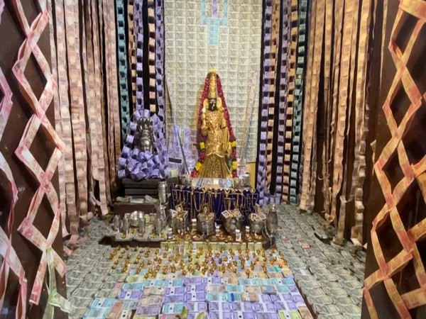 Idol of Goddess Lakshmi at Sri Kanyaka Parameswari temple in Visakhapatnam. (Photo/ANI)