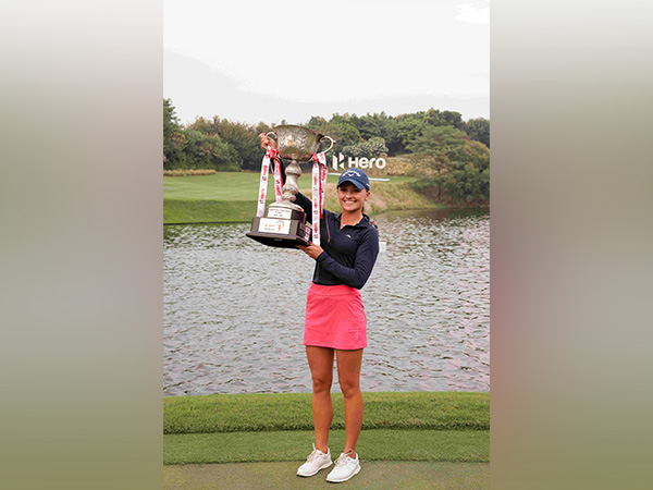 Germany’s Aline Krauter lifting Women's Indian Open Trophy (Image: LET)