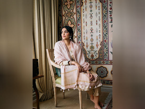 Sonam Kapoor (Image source: Instagram)