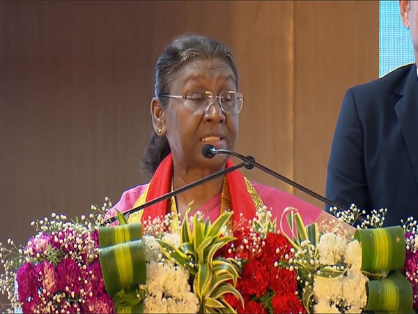 President Droupadi Murmu (Photo/Twitter:@rashtrapatibhvn)