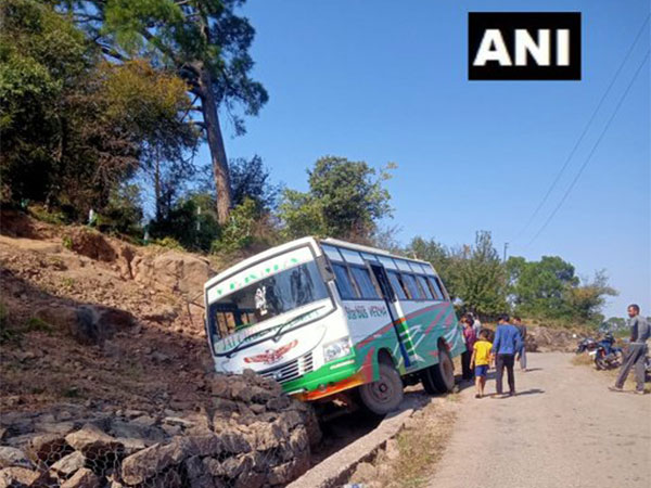7 injured as bus meets with accident in Udhampur (Photo/ANI) 