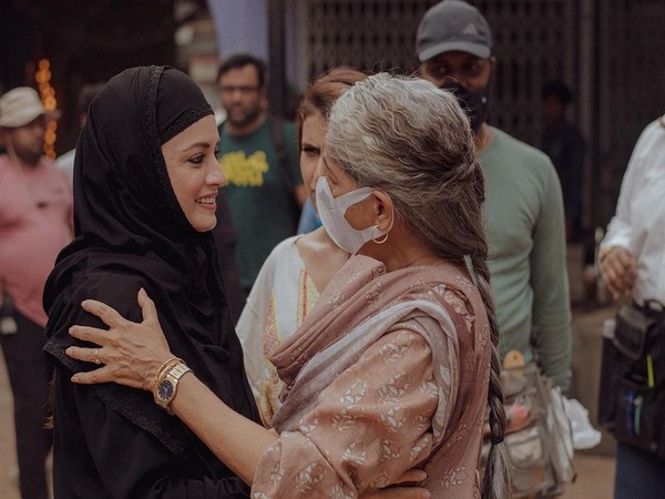  Dia Mirza, Ratna Pathak Shah (Image Source: Instagram)