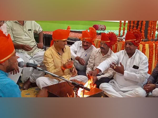 Havan (ritual) conducted in UP's Aligarh for peace in Israel- Hamas war (Photo/ANI)