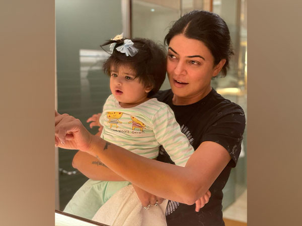 Sushmita Sen with her niece (Image source: Instagram)