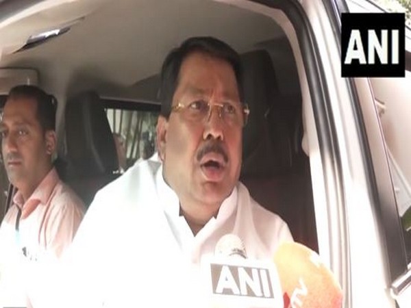 Congress MLA Vijay Wadettiwar (Photo/ANI)