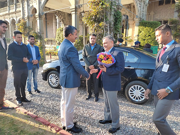 CDS Gen Chauhan welcomed at IIAS (Photo/ANI)