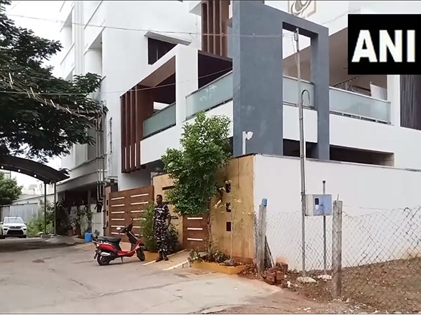 Visuals outside late DMK leader Vasugi Murugesan's sister's residence. (Photo/ANI)