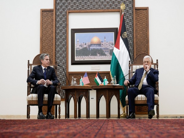 US Secretary of State Antony Blinken with Palestinian Authority President (Photo/reuters)