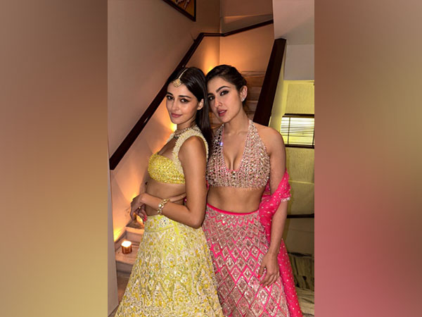 Sara Ali Khan and Ananya Panday (Image source: Instagram)