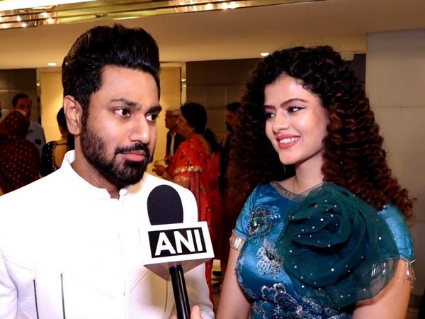 Palak Mucchal and Mithoon (Photo: ANI)