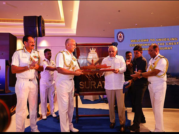 Gujarat Chief Minister unveils crest of Indian Navy warship 'Surat' (Image/ANI)