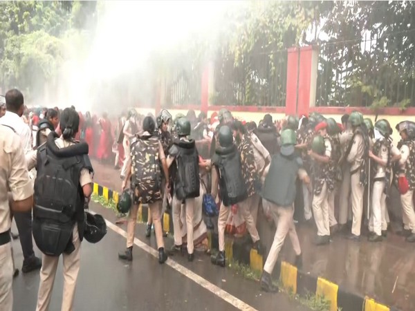 Anganwadi workers protest in Patna (Photo/ANI)