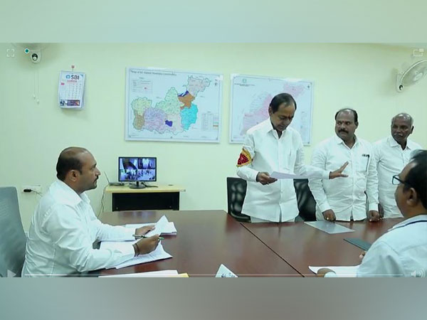 Telangana Chief Minister K Chandrashekar Rao filing his papers (Photo/ANI)