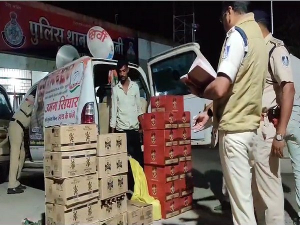 Liquor confiscated from vehicle (Photo/ANI)