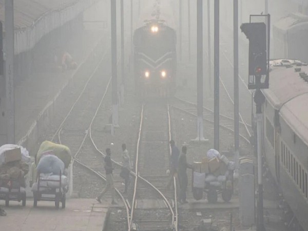 Heavy Smog in Lahore (Photo/X @geonews_english)