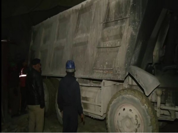 Rescue operations continue at Uttarkashi tunnel collapse site (Photo/ANI)