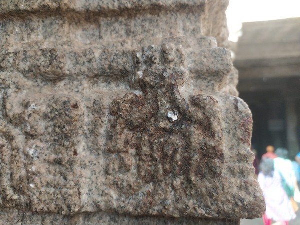 Hampi's Virupakseshwar temple pillar nailed (Photo/ANI)