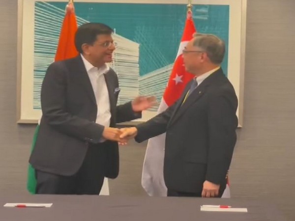 Union Commerce Minister Piyush Goyal meets Singapore’s Minister for Trade and Industry Gan Kim Yong in San Francisco on Monday (Photo/ANI)