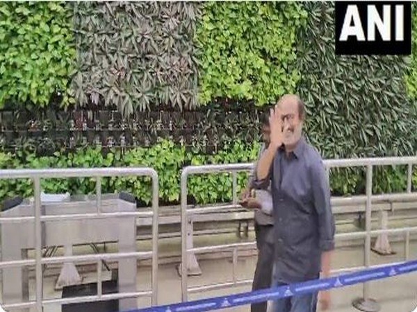 Actor Rajinikanth leaves for Mumbai to watch World Cup semi-finals (Photo/ANI)
