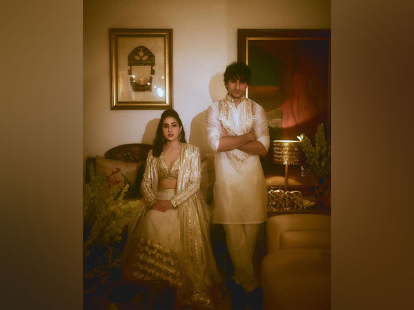 Sara Ali Khan with Ibrahim Ali Khan (Image source: Instagram)