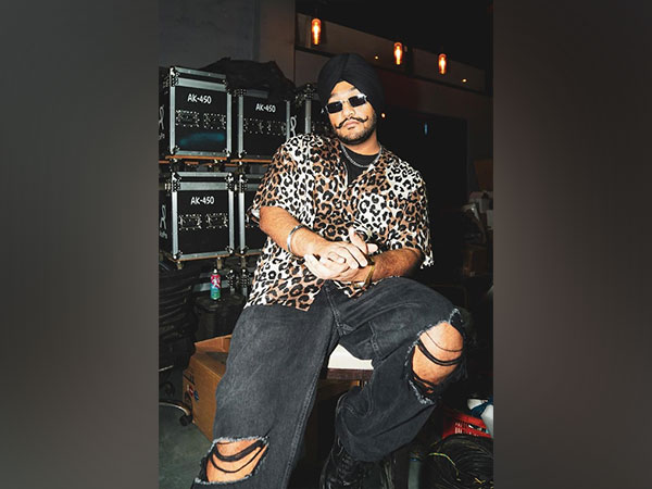 'Obsessed' hitmaker Riar Saab announces his debut EP 'How I Love'  Singer Riar Saab (Image source: Instagram)