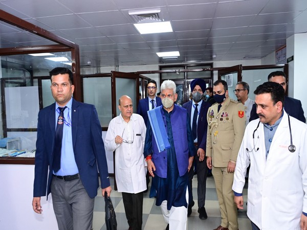 Lt Governor Manoj Sinha meets injured in Doda bus accident at hospital (Photo/ANI)