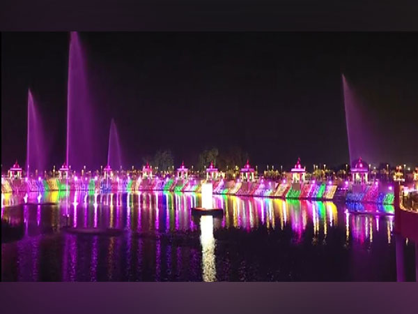 Swaminarayan Akshardham Temple illuminated with 11,000 diyas (Image/ANI)