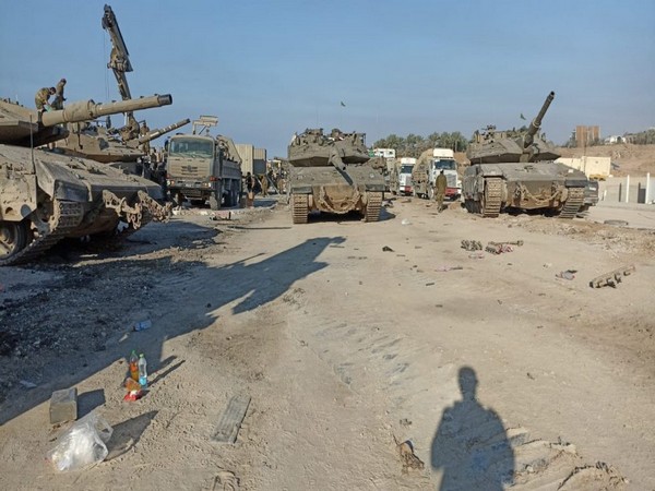 Israeli tanks inside the Gaza Strip (Photo/TPS)