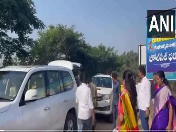 A screen grab of the purported checking of K Kavitha's vehicle. (Photo/ANI)