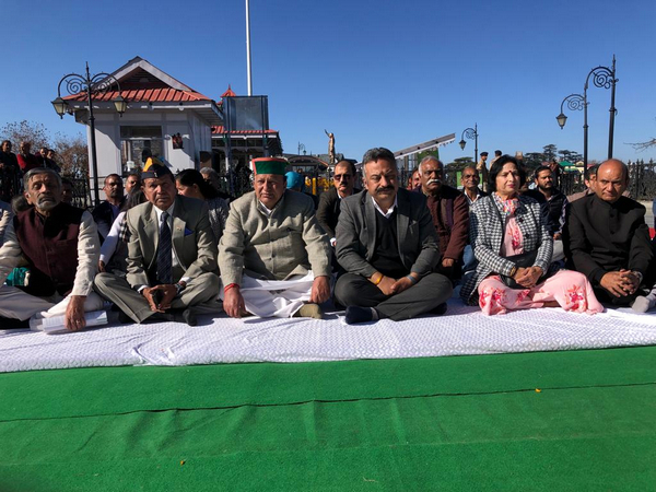 Congress leaders pay respect to Indira Gandhi in Shimla (Photo/ANI) 