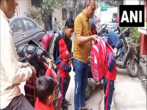  Delhi, Students resume classes as schools reopen (Image/ANI)