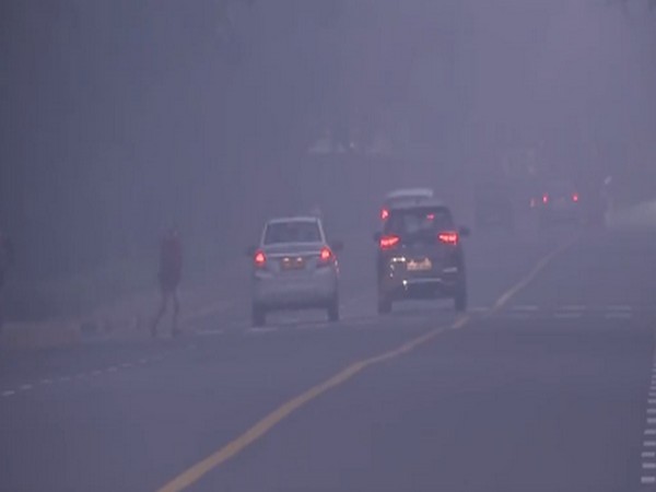 Visuals from Nehru Park, shot at 6:30 am (Photo/ANI)