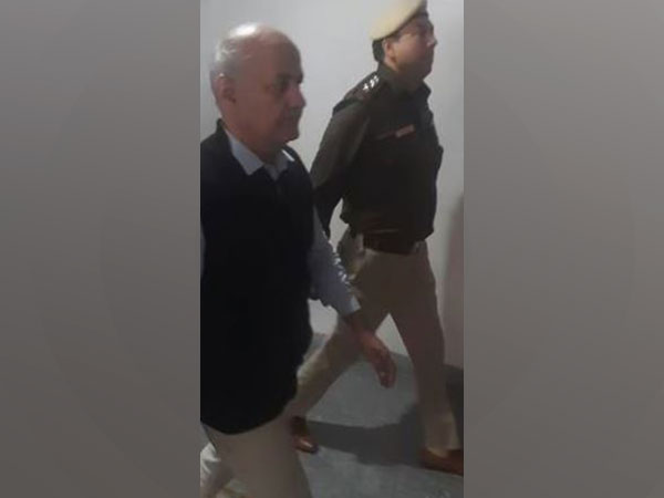 Delhi's former Deputy CM Manish Sisodia brought in the courtroom ahead of hearing in ED's main case (PHOTO/ANI)