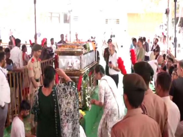 People pay last respects to Rajouri braveheart Captain MV Pranjal. (Photo/ANI)