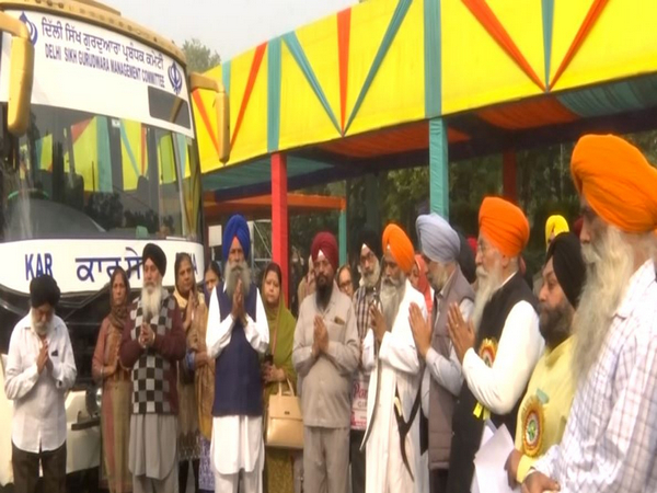 Visual of the bus flagged from Gurdwara Rakab Ganj (Photo/ANI)