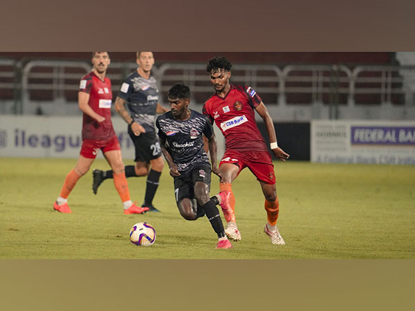 Churchill Brothers and Gokulam Kerala in action during I-League (Image: AIFF)