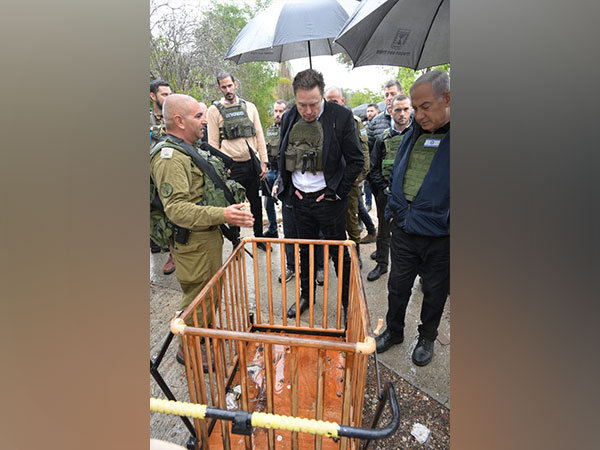 Elon Musk tours Kibbutz Kfar Aza with Israel PM Benjamin Netanyahu. (Photo: X//@netanyahu)