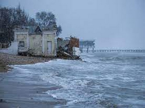 Three dead as storm hits Crimea and Russia's Black Sea coast (Photo Credits: Reuters) 